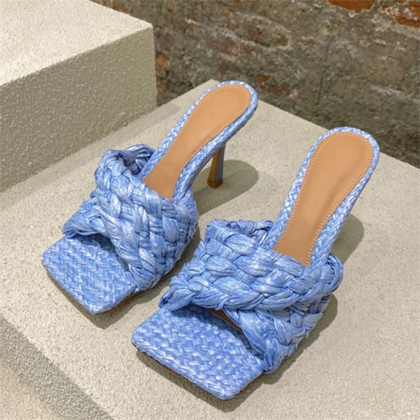 5a 2022 pool pillow flat comfort slippers embossed mules designer slides womens shoes summer nylon cool luxury slipper sandals white printed, Black
5a 2022 pool pillow flat comfort slippers embossed mules designer slides womens shoes summer nylon cool luxury slipper sandals white printed, Black
