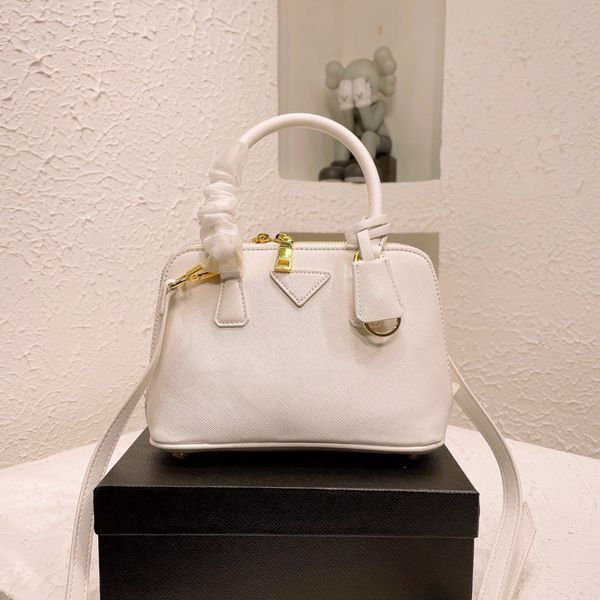 1 ggs lvs louiseity viutonitys louiss vuttonss women shell bags chain designers handbag alligator small travel crossbody bag ladies tot ougo
1 ggs lvs louiseity viutonitys louiss vuttonss women shell bags chain designers handbag alligator small travel crossbody bag ladies tot ougo