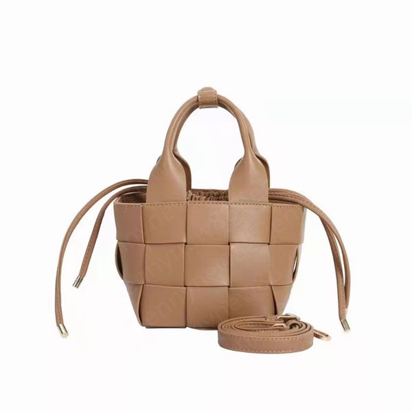 luxury designer handbag shoulder bags messenger bag crossbody mini cute pleated plaid woven clutch purses black brown white colores
luxury designer handbag shoulder bags messenger bag crossbody mini cute pleated plaid woven clutch purses black brown white colores