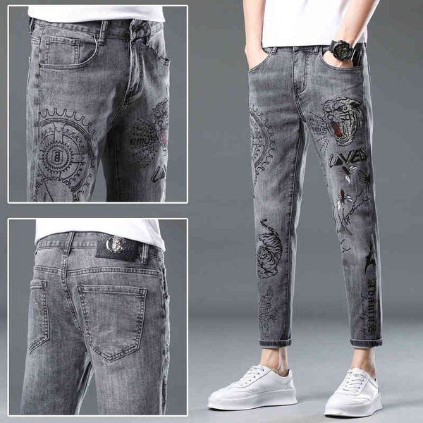 european grey jeans men's 2022 summer thin tiger head print drill slim fit leggings, Blue
european grey jeans men's 2022 summer thin tiger head print drill slim fit leggings, Blue
