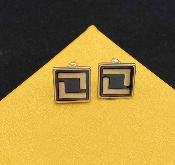 letter stud earrings with pink color for lady women party wedding lovers gift engagement jewelry bride, Golden;silver
letter stud earrings with pink color for lady women party wedding lovers gift engagement jewelry bride, Golden;silver