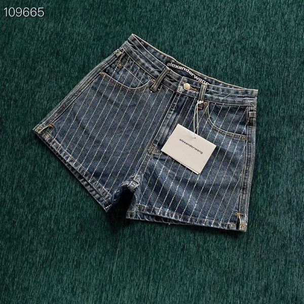 women's jeans designer aw22ss spring and summer new product back leather label heavy industry drill hip lifting slim casual shorts 9xpo, Blue
women's jeans designer aw22ss spring and summer new product back leather label heavy industry drill hip lifting slim casual shorts 9xpo, Blue