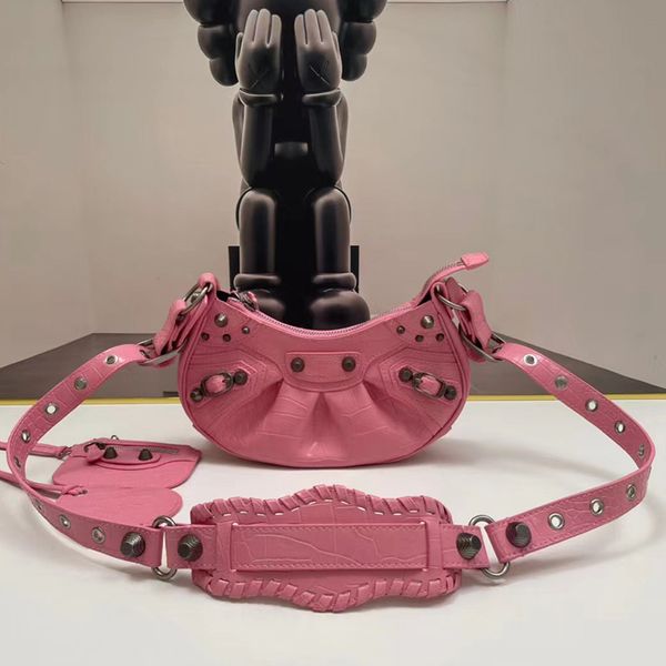 ble cagole women le cagole motorcycle shoulder bags luxury designers genuine leather crossbody clutch purse crocodile pattern half crescent
ble cagole women le cagole motorcycle shoulder bags luxury designers genuine leather crossbody clutch purse crocodile pattern half crescent