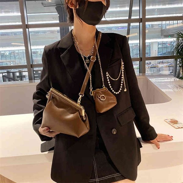 66% off trendy bags 2022 new designer handbags version female solid color single messenger high-end
66% off trendy bags 2022 new designer handbags version female solid color single messenger high-end