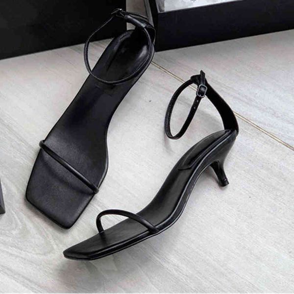 dave&di sandals shoes women 2022 england style fashion stiletto party sandals women sheep heel shoes woman office lady summer y220409, Black
dave&di sandals shoes women 2022 england style fashion stiletto party sandals women sheep heel shoes woman office lady summer y220409, Black