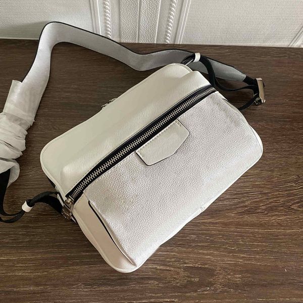 cross body fashion women bag man handbags original shoulder bags designer flowers genuine leather purses crossbody bag
cross body fashion women bag man handbags original shoulder bags designer flowers genuine leather purses crossbody bag