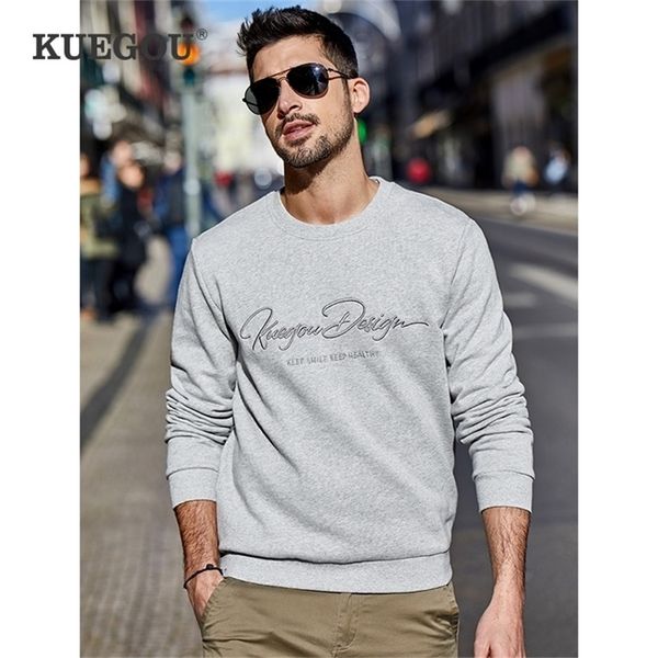 kuegou brand men s hoodies spring autumn sweatshirt men s pure color letters round collar cotton embroidery sweatshirts mw 2275 lj201027, Black
kuegou brand men s hoodies spring autumn sweatshirt men s pure color letters round collar cotton embroidery sweatshirts mw 2275 lj201027, Black