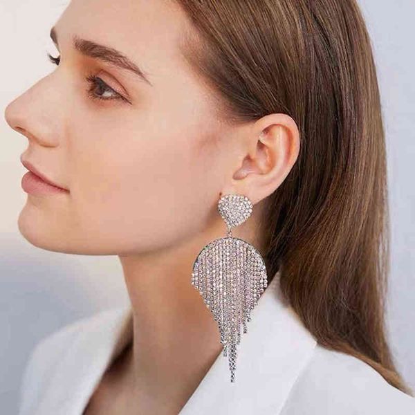 dangle new shiny rhinestone pendant claw chain tassel women earrings dinner wedding fashion statement jewelry accessories 220713, Silver
dangle new shiny rhinestone pendant claw chain tassel women earrings dinner wedding fashion statement jewelry accessories 220713, Silver