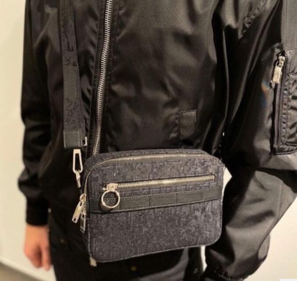 2024 homme camera messenger bag with original box shoulder bags wallet handbag designer coin purse backpack
2024 homme camera messenger bag with original box shoulder bags wallet handbag designer coin purse backpack