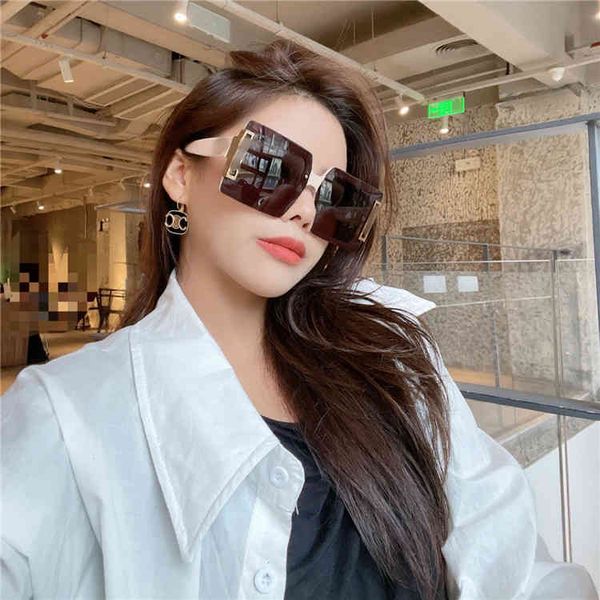 sunglasses xiaoxiangjia's fashion box trimming star's same trend sunglasses oine, White;black
sunglasses xiaoxiangjia's fashion box trimming star's same trend sunglasses oine, White;black