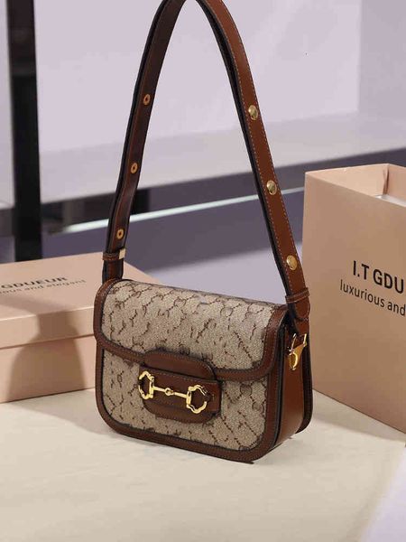 factory direct sale bag niche french this year's most popular 2022 new high-end foreign style single shoulder msenger color matching su
factory direct sale bag niche french this year's most popular 2022 new high-end foreign style single shoulder msenger color matching su