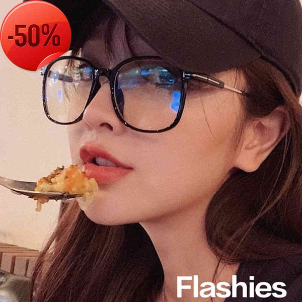 2022 new net red same simple personalized fashion t flat lens trend men's and women's nearsighted glasses framethe factory directl, White;black
2022 new net red same simple personalized fashion t flat lens trend men's and women's nearsighted glasses framethe factory directl, White;black