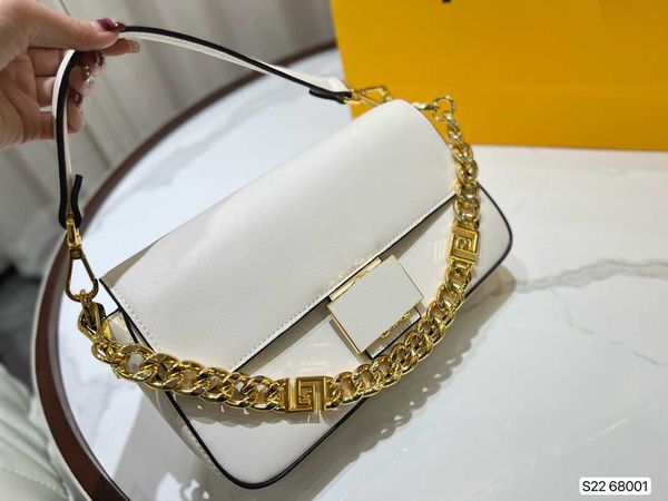 2022 r women's bags co-branded with the same baguette underarm one shoulder luxury handbag
2022 r women's bags co-branded with the same baguette underarm one shoulder luxury handbag