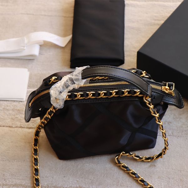 womenbags fashion bags chain leather shoulder crossbody bag classic and comfortable purse lady luxury designer circular-bags mini shape-bags
womenbags fashion bags chain leather shoulder crossbody bag classic and comfortable purse lady luxury designer circular-bags mini shape-bags