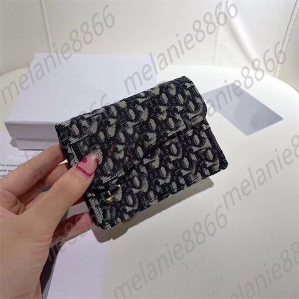 new saddle wallets old flower d buckle women's short card bag canvas three-dimensional fabric snap small change wallet european and ame, Red;black
new saddle wallets old flower d buckle women's short card bag canvas three-dimensional fabric snap small change wallet european and ame, Red;black