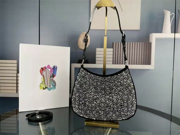 designer crystal hobo bags bling rhinestone one shoulder bag sequined diamond leather strap baguettes handbag women underarm, Red;black
designer crystal hobo bags bling rhinestone one shoulder bag sequined diamond leather strap baguettes handbag women underarm, Red;black