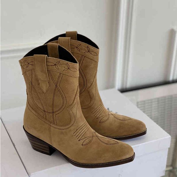 boots western cowboy boots with worn tips embroidered short thick heels barrel knight martin women's, Black
boots western cowboy boots with worn tips embroidered short thick heels barrel knight martin women's, Black