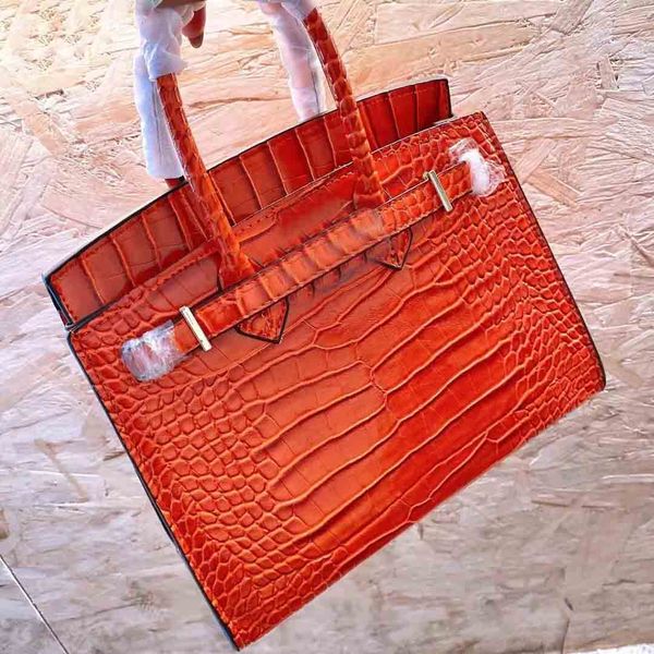 2022 5a fashion purse women totes shoulder bags cowskin genuine leather handbag scarf charm with shoulders straps and packing box birkin bag
2022 5a fashion purse women totes shoulder bags cowskin genuine leather handbag scarf charm with shoulders straps and packing box birkin bag