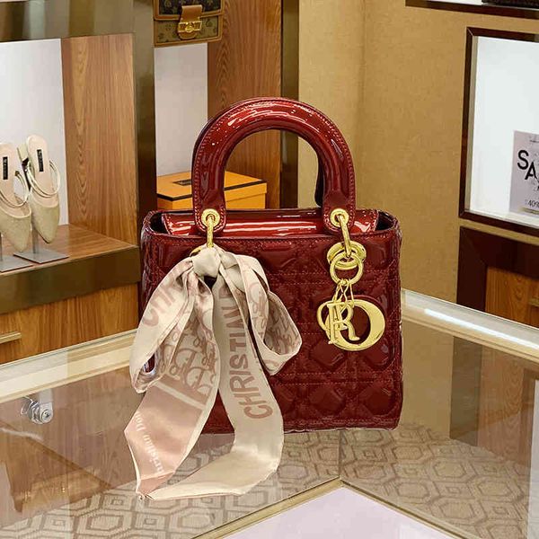 ladies fashion trend new brand bag wholesale textured female 2022 korean urban portable mini one shoulder msenger
ladies fashion trend new brand bag wholesale textured female 2022 korean urban portable mini one shoulder msenger