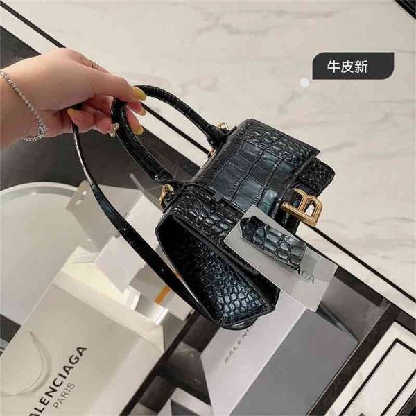 2022ss balencigas's italy handbags designer 2022 women's bag hourglass crocodile pure cowhide leather high cz
2022ss balencigas's italy handbags designer 2022 women's bag hourglass crocodile pure cowhide leather high cz