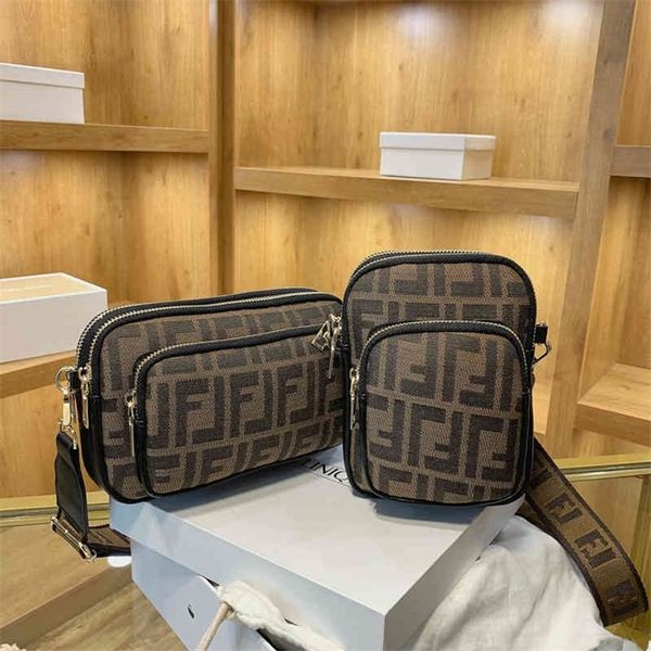 68% off 60% off net red women's new foreign style mobile phone hand small square bag single shoulder messenger bag
68% off 60% off net red women's new foreign style mobile phone hand small square bag single shoulder messenger bag