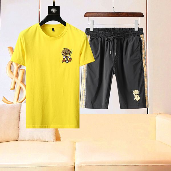 men's t-shirts tracksuit 2 pieces men sets male clothing sportswear set fitness summer print shorts t shirt mens casual suit, White;black
men's t-shirts tracksuit 2 pieces men sets male clothing sportswear set fitness summer print shorts t shirt mens casual suit, White;black