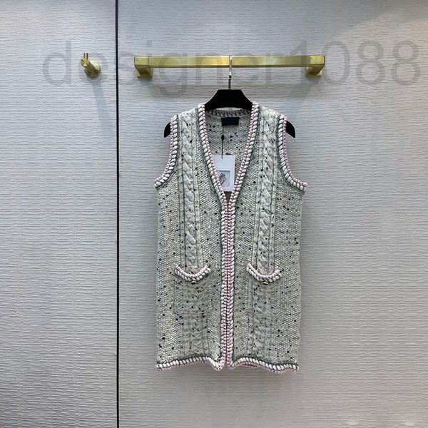 women's sweaters designer 2022 spring and autumn new temperament celebrity style spot cow color contrast vest cardigan coat sleeveless, White;black
women's sweaters designer 2022 spring and autumn new temperament celebrity style spot cow color contrast vest cardigan coat sleeveless, White;black