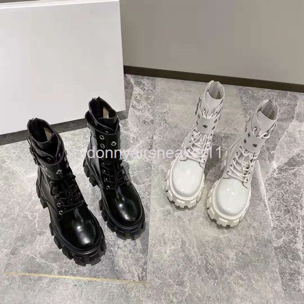 boots zhao liying's same martin boots women's autumn and winter leather british style thick bottom patent leather motorcycle, Black
boots zhao liying's same martin boots women's autumn and winter leather british style thick bottom patent leather motorcycle, Black