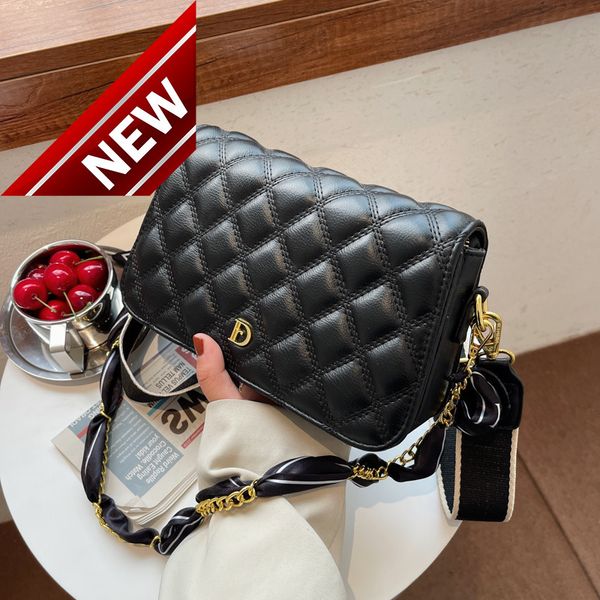direct sale quality discount style versatile lattice wide strap single shoulder msenger small 2022 new net women's trend fashion women
direct sale quality discount style versatile lattice wide strap single shoulder msenger small 2022 new net women's trend fashion women