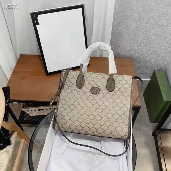 5a quality designer tote bag women crossbody women hand-held single womens shoulder classic antique canvas genuine leather designer tote bag
5a quality designer tote bag women crossbody women hand-held single womens shoulder classic antique canvas genuine leather designer tote bag