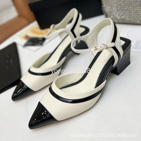 dress shoes xiaoxiang spring solid color thick heel pointed white daily low sheepskin fashion sandals, Black
dress shoes xiaoxiang spring solid color thick heel pointed white daily low sheepskin fashion sandals, Black