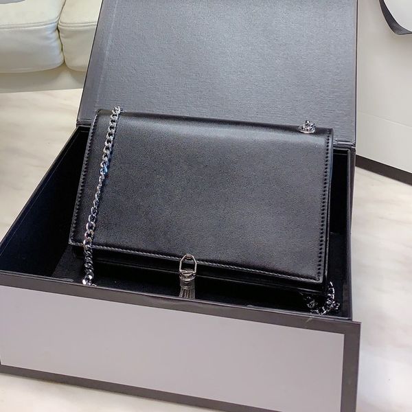 2022 ss designers handbag shoulder chain crossbody bag wallet purses totes hasp alligator crocodile pattern plain tassel letter handbags tot
2022 ss designers handbag shoulder chain crossbody bag wallet purses totes hasp alligator crocodile pattern plain tassel letter handbags tot