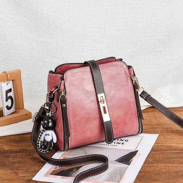 2022 new fashion all-match ladies mini handbag women's shoulder portable msenger bag
2022 new fashion all-match ladies mini handbag women's shoulder portable msenger bag