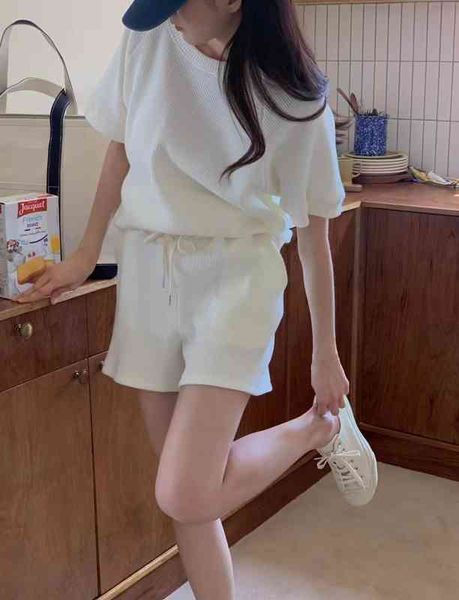 women's two piece pants now h summer south korea dongdamen round neck short sleeve t-shirt lace up straight shorts casual sports suit z, White
women's two piece pants now h summer south korea dongdamen round neck short sleeve t-shirt lace up straight shorts casual sports suit z, White
