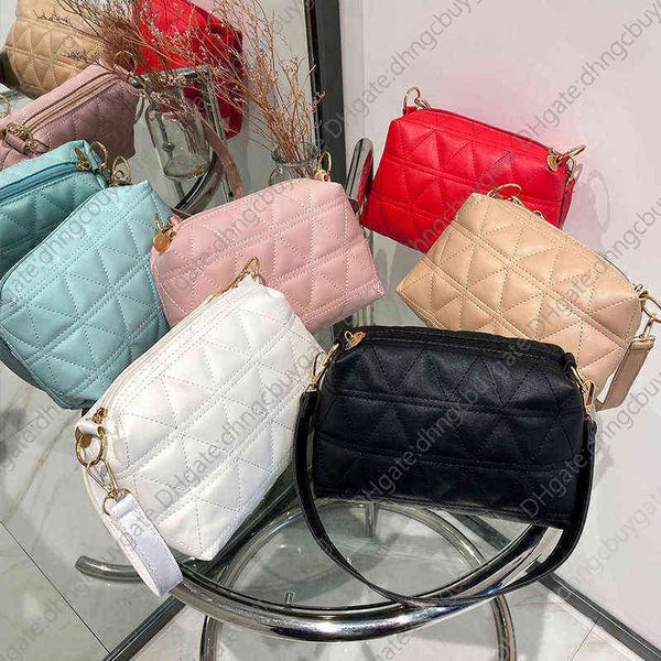 designer bags handbags /bagsbagsnew fashion embroidered rhombic chain female leisure small fresh shoulder messenger mobile phone
designer bags handbags /bagsbagsnew fashion embroidered rhombic chain female leisure small fresh shoulder messenger mobile phone