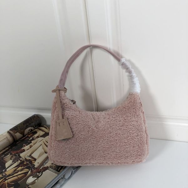 women's fashion shoulder bag with wool for winter handbag fine workmanship unique design suitable for all occasions
women's fashion shoulder bag with wool for winter handbag fine workmanship unique design suitable for all occasions