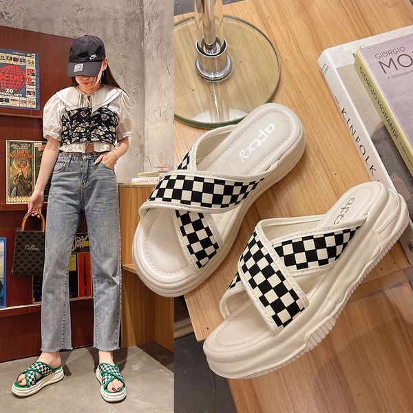 slippers designer 2022 new net red fashion thick bottom checkerboard lattice lazy flip flop flat wear cross casual sandals8744, Black
slippers designer 2022 new net red fashion thick bottom checkerboard lattice lazy flip flop flat wear cross casual sandals8744, Black