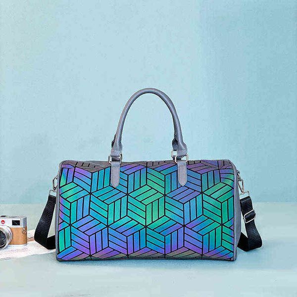 duffle bags 3d geometric pattern laser travel bag men's fitness large capacity sports storage boarding bag 220707
duffle bags 3d geometric pattern laser travel bag men's fitness large capacity sports storage boarding bag 220707