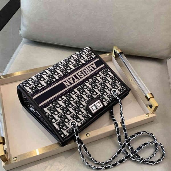 simple large capacity women's popular new fashion versatile one messenger red tote purses outlet online 06
simple large capacity women's popular new fashion versatile one messenger red tote purses outlet online 06