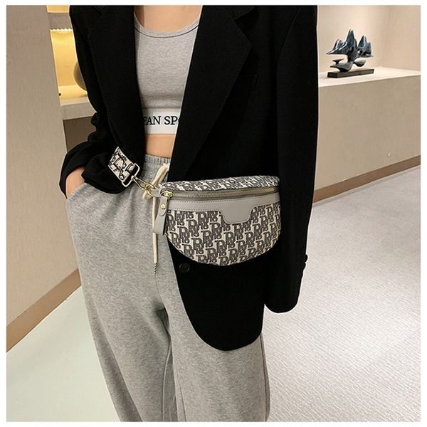 85% off sell at a low priceversion chest fashion embroidery jacquard messenger style single 2ap
85% off sell at a low priceversion chest fashion embroidery jacquard messenger style single 2ap