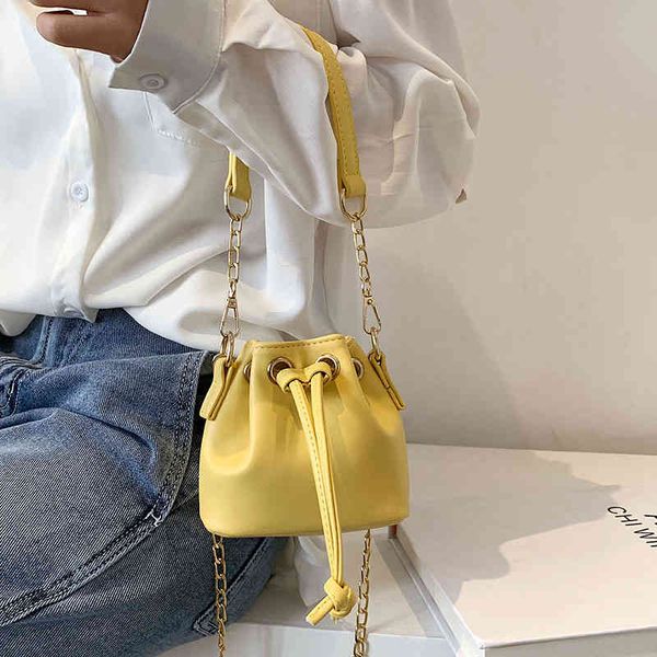 spring new style small satchel chain draw bucket bag messenger single shoulder hand women's fashion trendy
spring new style small satchel chain draw bucket bag messenger single shoulder hand women's fashion trendy