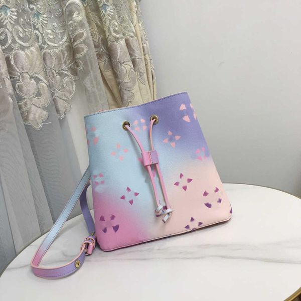 luxury designer gradient color totes purse bag neonoe bucket handbags fashion women flower letter genuine leather shoulder crossbody bag
luxury designer gradient color totes purse bag neonoe bucket handbags fashion women flower letter genuine leather shoulder crossbody bag