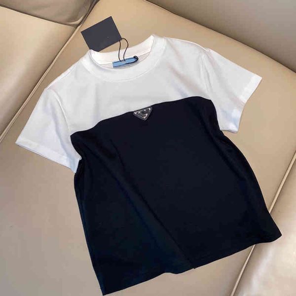 stitching design triangle spring and summer new versatile simple round neck slim short sleeve t-shirt, White
stitching design triangle spring and summer new versatile simple round neck slim short sleeve t-shirt, White
