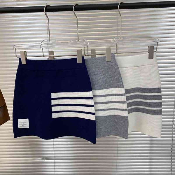 spring and summer new four bar stripe fashion half suit skirt, Black