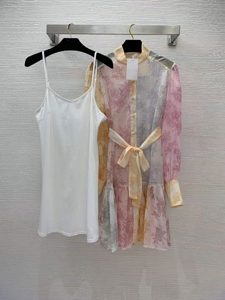 milan runway dresses 2022 spring summer stand collar lantern sleeve take a holiday women's designer dress brand same style clothing 031, Black
milan runway dresses 2022 spring summer stand collar lantern sleeve take a holiday women's designer dress brand same style clothing 031, Black
