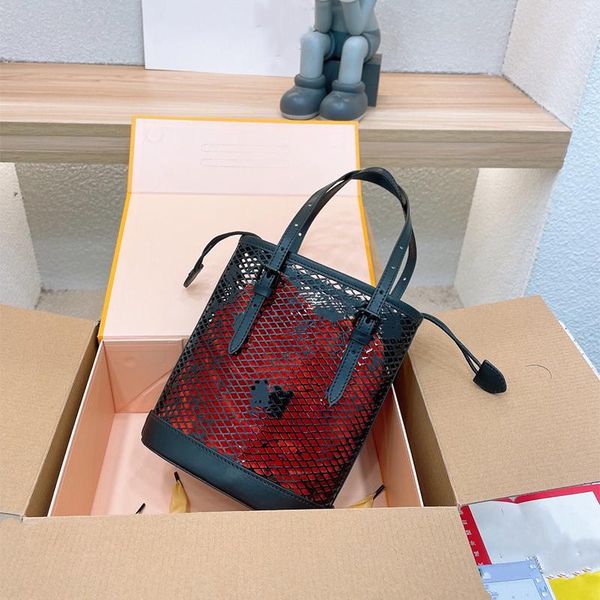 022 new luxury women's shoulder bags fashion hollow mother and child bag designers handbag lady personality messenger crossbody bag wal
022 new luxury women's shoulder bags fashion hollow mother and child bag designers handbag lady personality messenger crossbody bag wal
