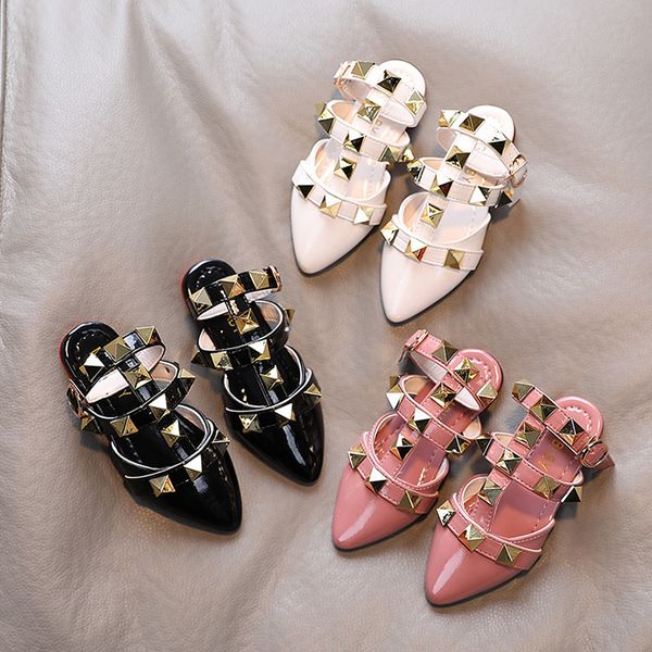 girls kids sandals 2021 summer rivets t strap patent leather shoes ankle strap girls shoes pointed toe princess shoes sandalias, Black;red
girls kids sandals 2021 summer rivets t strap patent leather shoes ankle strap girls shoes pointed toe princess shoes sandalias, Black;red