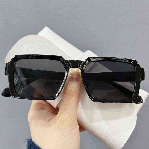 new oversized frame sunglasses vintage fashion men women eyewear luxury designer female travelling uv400 shades, White;black
new oversized frame sunglasses vintage fashion men women eyewear luxury designer female travelling uv400 shades, White;black