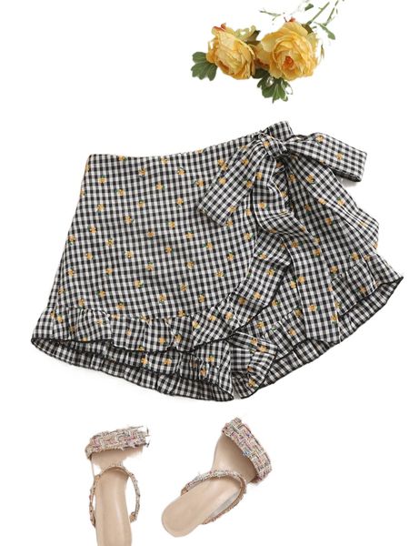 gingham & ditsy floral print cross wrap ruffle hem tie side shorts y2d0#, White;black
gingham & ditsy floral print cross wrap ruffle hem tie side shorts y2d0#, White;black