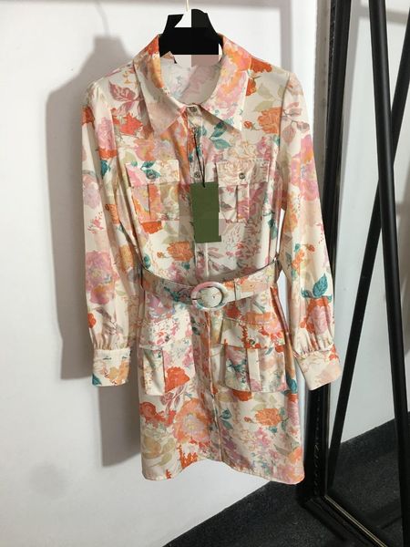 401 2022 summer runway dress flora print lapel neck cotton polyester long sleeve brand same style empire womens dress fashion high print qua, Black
401 2022 summer runway dress flora print lapel neck cotton polyester long sleeve brand same style empire womens dress fashion high print qua, Black